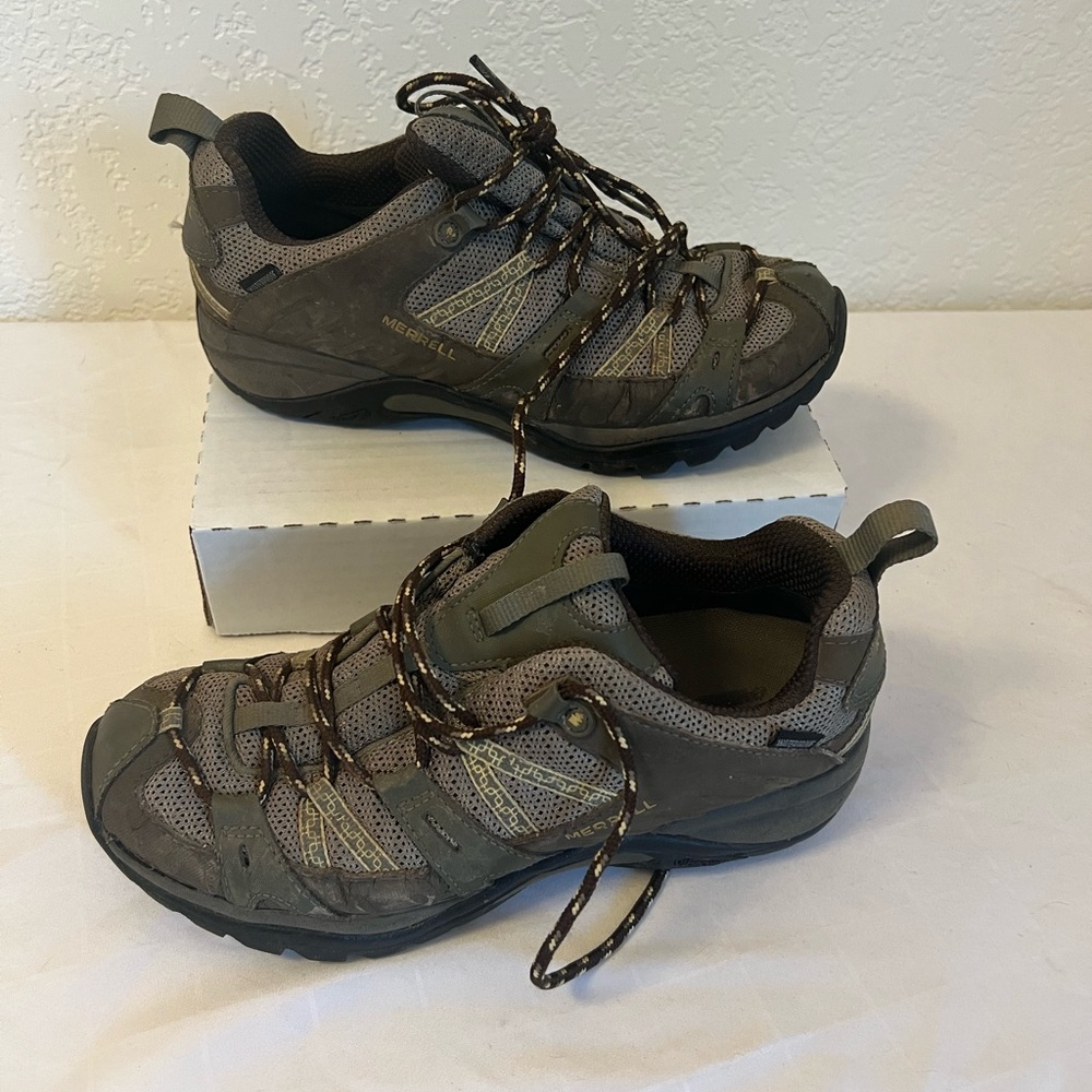 Merrell Brindle Gore-tex J52410 Waterproof Vibram Hiking Trail Shoes Womens‎ 8